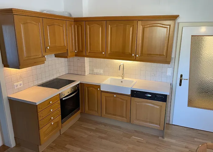 Dorfappartements Allee 11 *